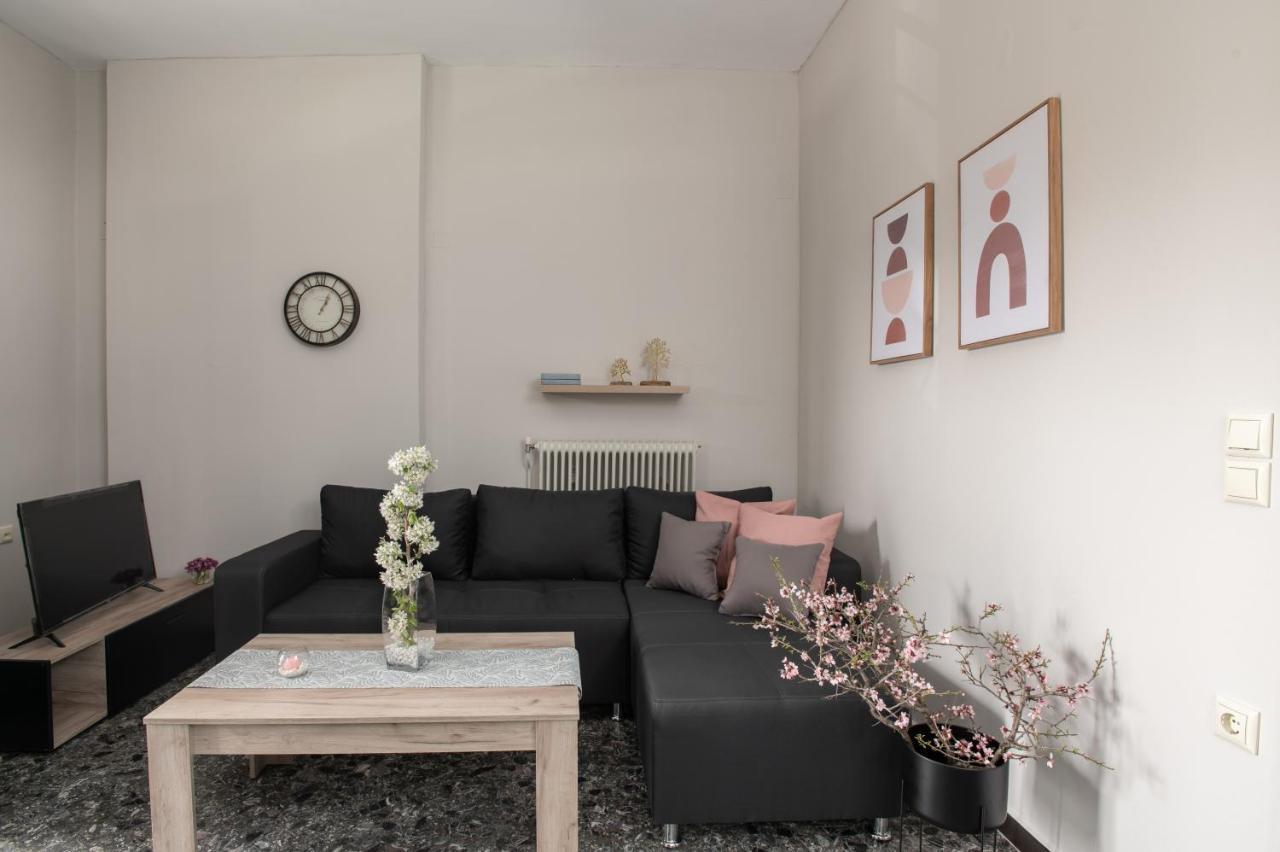Square Apartment Kambanos Ngoại thất bức ảnh