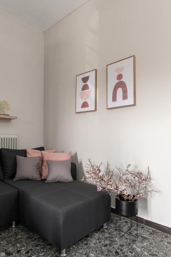 Square Apartment Kambanos Ngoại thất bức ảnh
