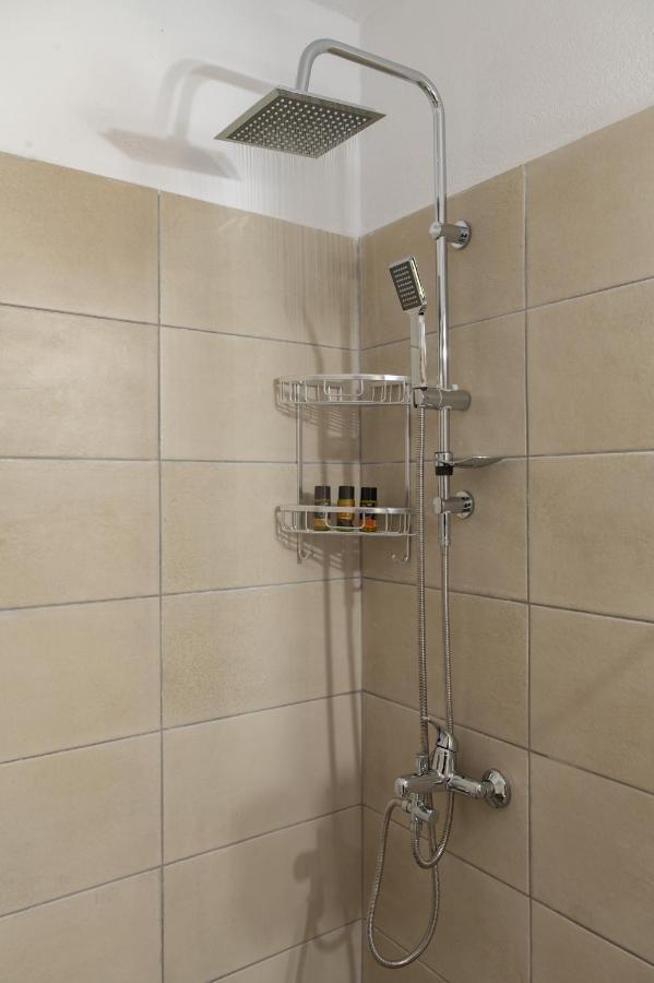 Square Apartment Kambanos Ngoại thất bức ảnh